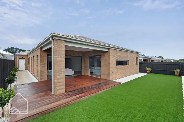 Second view of Homely house listing, 7 Kangaroo Paw Drive, Leopold VIC 3224