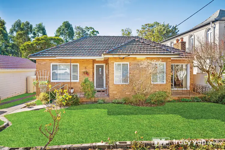 8 Hockley Road, Eastwood NSW 2122
