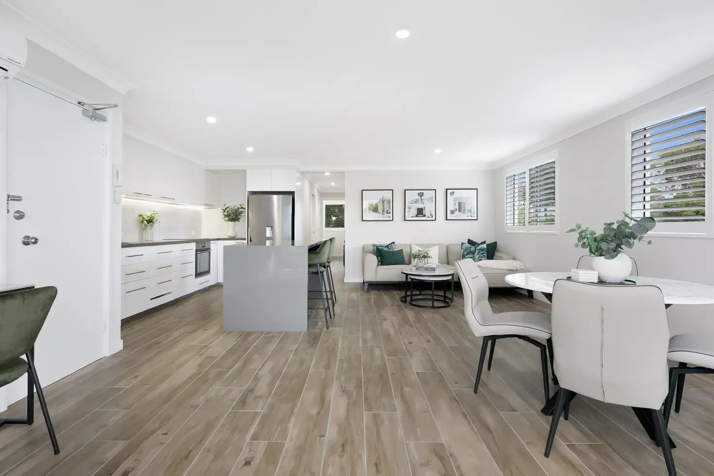 Main view of Homely unit listing, 8/60 Albatross Avenue, Mermaid Beach QLD 4218