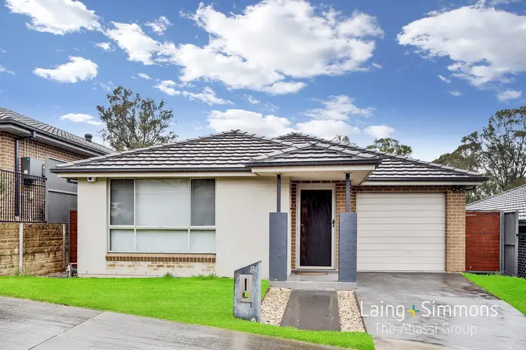 8 Murcutt Street, Ropes Crossing NSW 2760