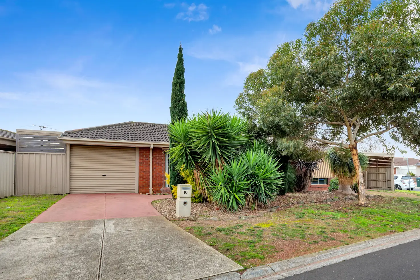 Main view of Homely house listing, 10 Elbe Close, Werribee VIC 3030