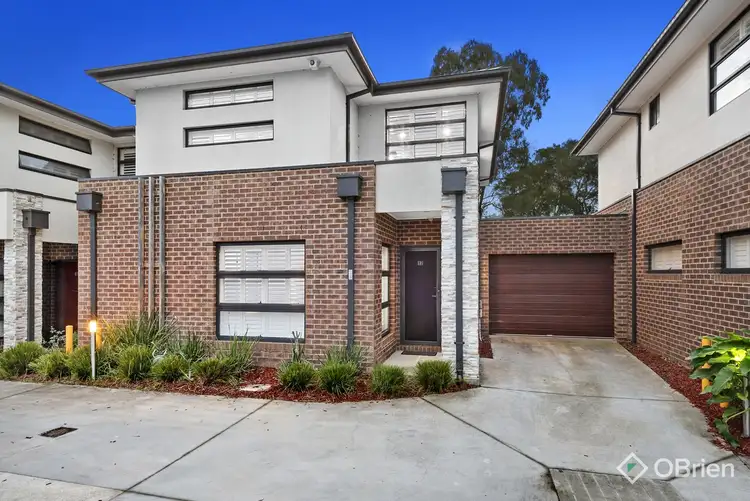 12/122 Kennington Park Drive, Endeavour Hills VIC 3802