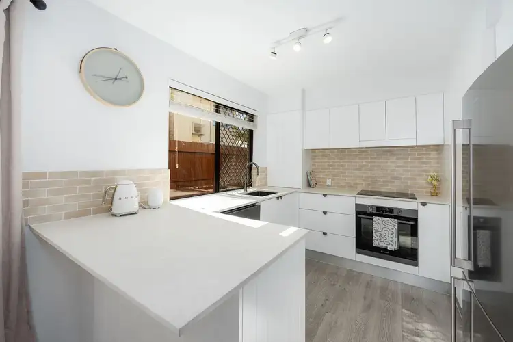 Fifth view of Homely unit listing, 3/1996 Gold Coast Highway, Miami QLD 4220