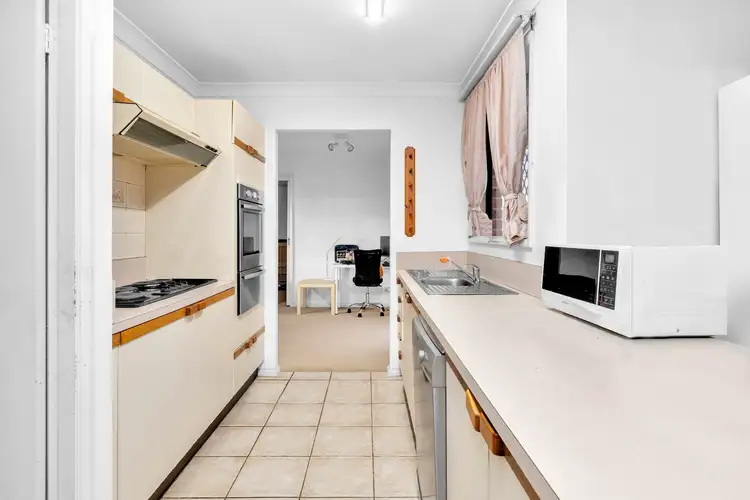 Sixth view of Homely house listing, 8 Kimberley Court, Bella Vista NSW 2153