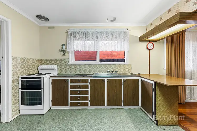Fifth view of Homely house listing, 2 Horham Court, St Albans VIC 3021