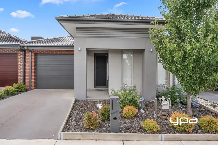 5 Monterey Street, Diggers Rest VIC 3427