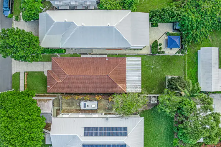 Second view of Homely house listing, 8 Carlton Terrace, Wynnum QLD 4178