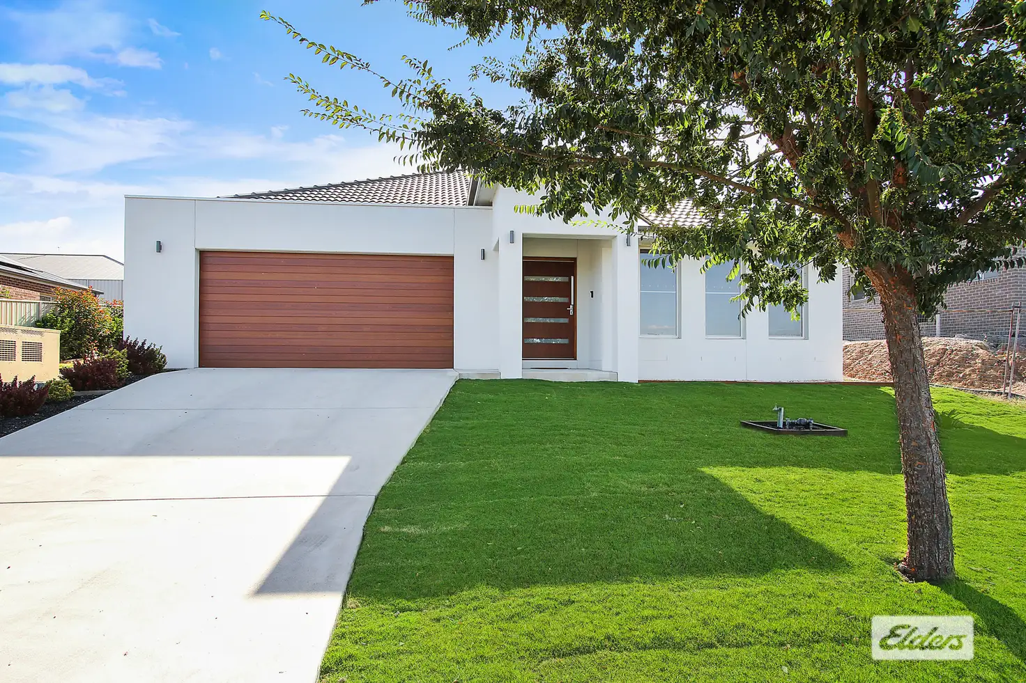 Main view of Homely house listing, 33 Brewer Street, West Wodonga VIC 3690