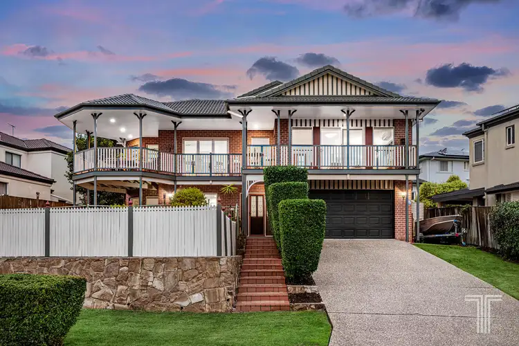 83 Delaney Circuit, Carindale QLD 4152