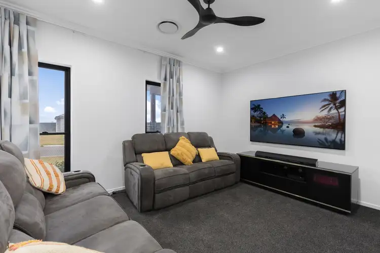 Sixth view of Homely house listing, 72 Peppermint Circuit, Nikenbah QLD 4655