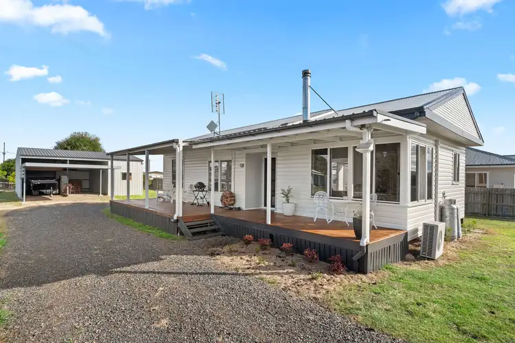 21 Free Street, Nobby QLD 4360