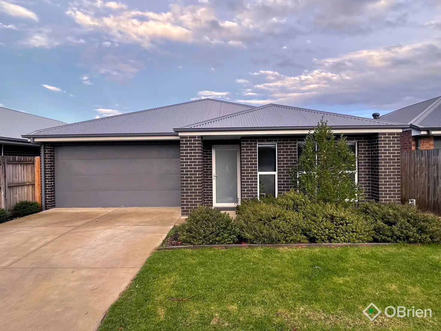 Main view of Homely townhouse listing, 10 Bryan Place, East Bairnsdale VIC 3875