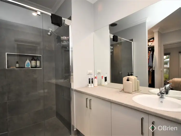 Sixth view of Homely townhouse listing, 10 Bryan Place, East Bairnsdale VIC 3875