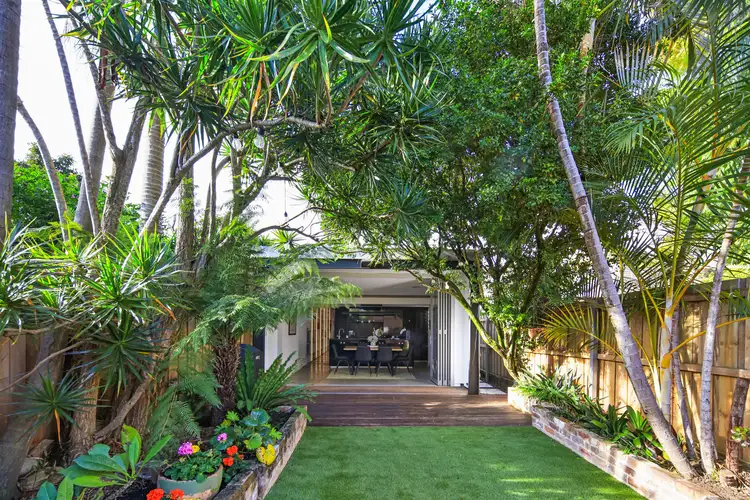 25 Frampton Avenue, Marrickville NSW 2204