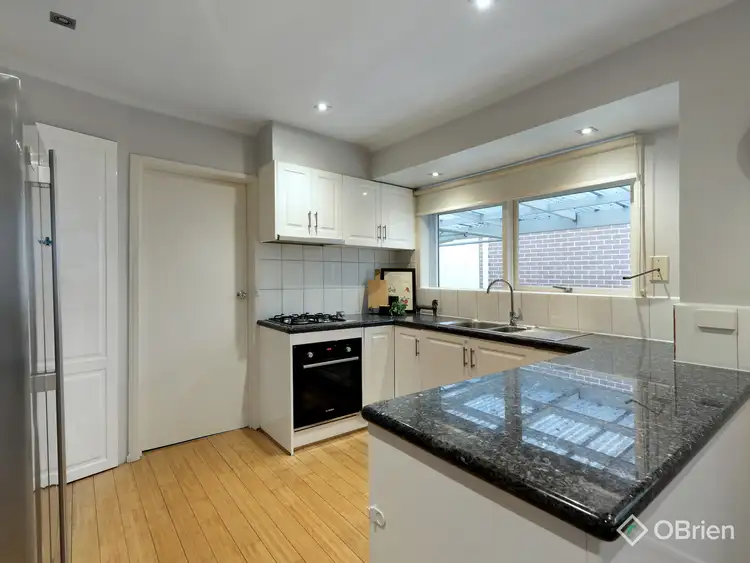 Sixth view of Homely townhouse listing, 1/575 Warrigal Road, Bentleigh East VIC 3165