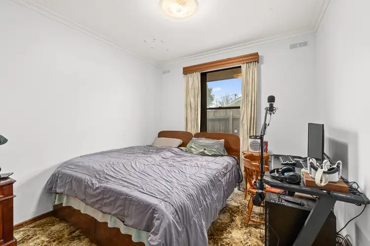 Sixth view of Homely house listing, 8 Bernadette Court, Traralgon VIC 3844