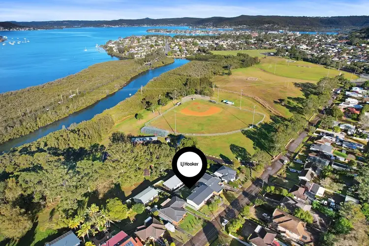 20 Newcastle Street, Springfield NSW 2250