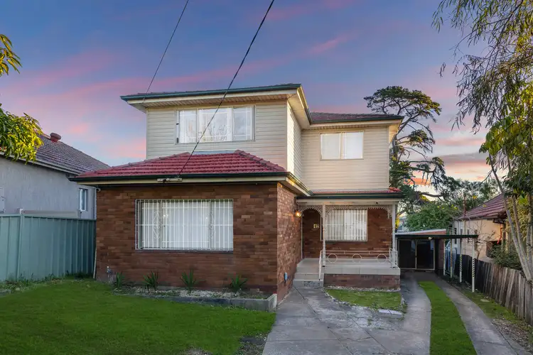 42 Carrisbrook Avenue, Punchbowl NSW 2196