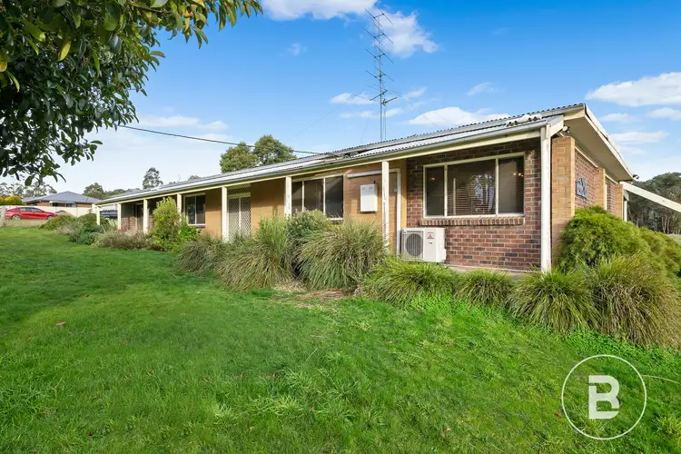 89 Thomas Road, Haddon VIC 3351