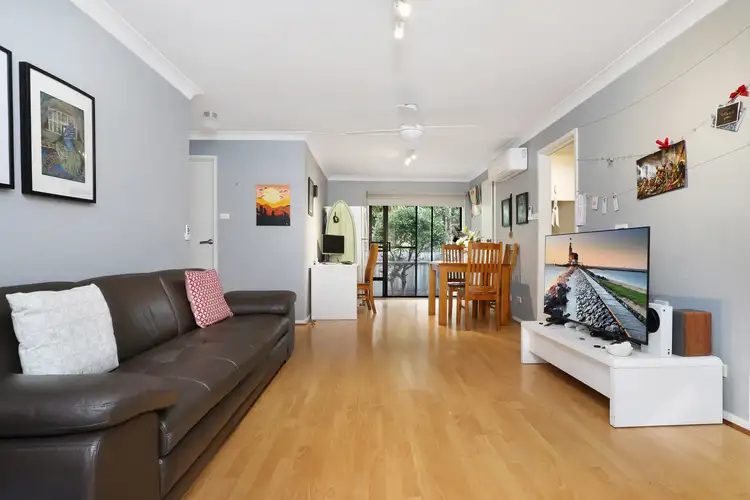 Main view of Homely unit listing, 2/20 Northcote Street, Wollongong NSW 2500