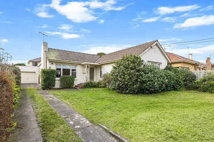 19 Molden Street, Bentleigh East VIC 3165