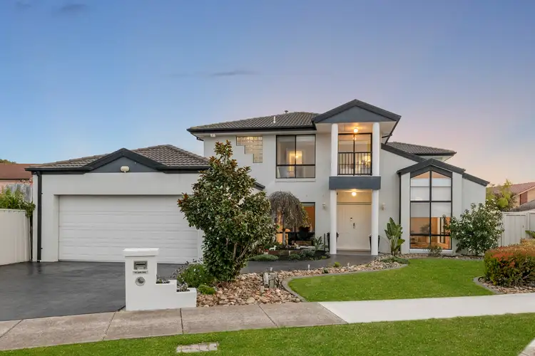 1 Mariner Court, Taylors Lakes VIC 3038
