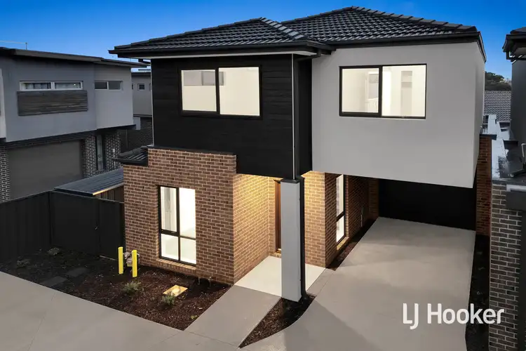 6 Tangerine Close, Dandenong VIC 3175