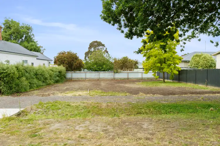 8 Hesse Street, Colac VIC 3250