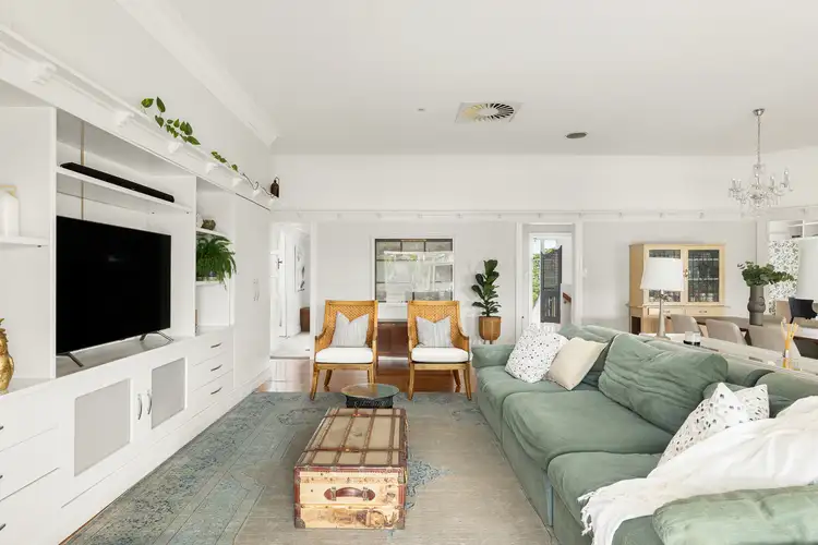 Sixth view of Homely house listing, 8 Henderson Street, Camp Hill QLD 4152