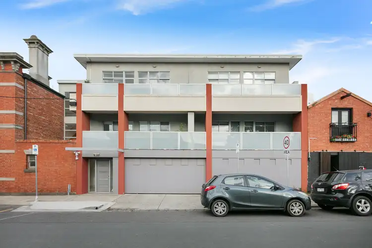 Main view of Homely apartment listing, 2/1A Ballantyne Street, Thornbury VIC 3071
