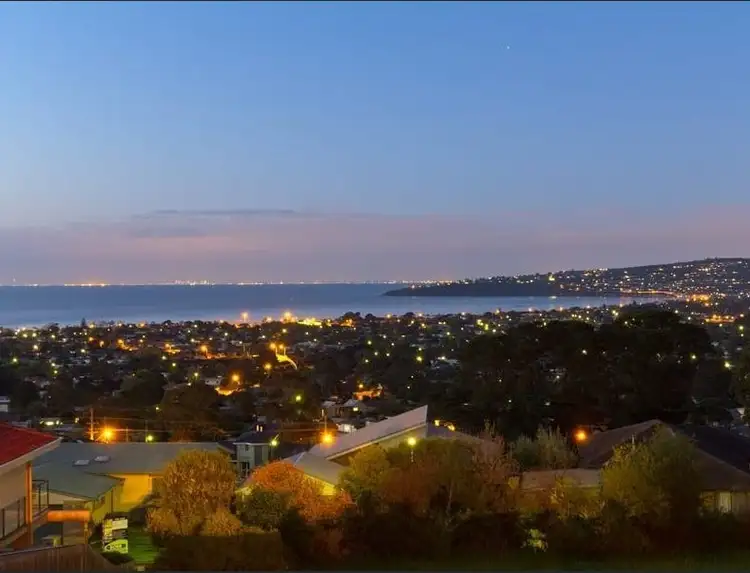 12 Anne Drive