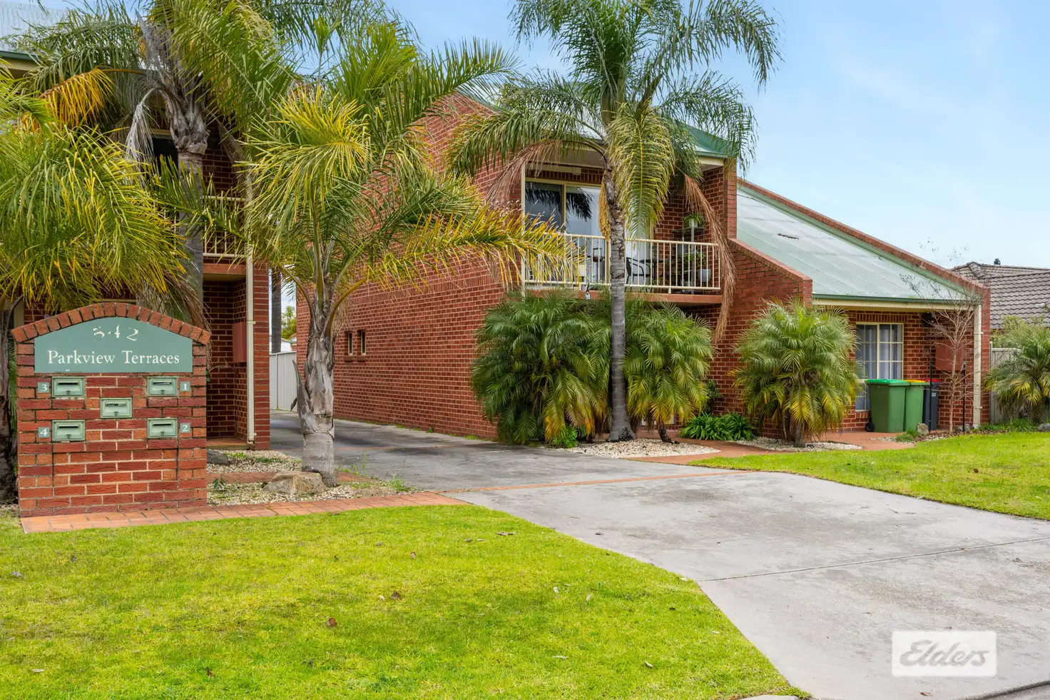 Main view of Homely unit listing, 2/542 Kotthoff Street, Lavington NSW 2641
