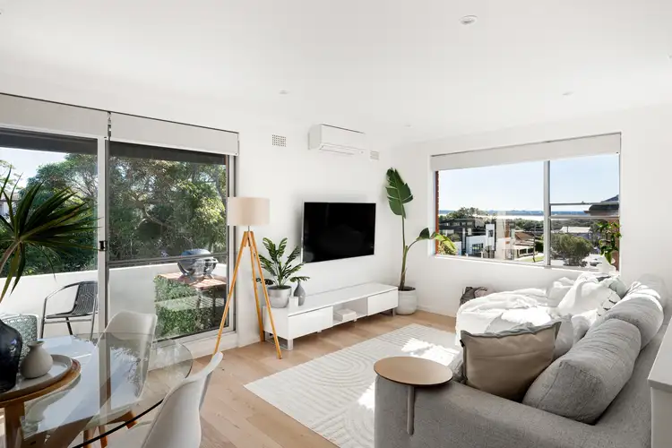 Main view of Homely unit listing, 10/38 Seaview Street, Cronulla NSW 2230