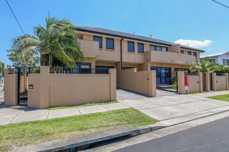 2/15 Lingard Street, Merewether NSW 2291