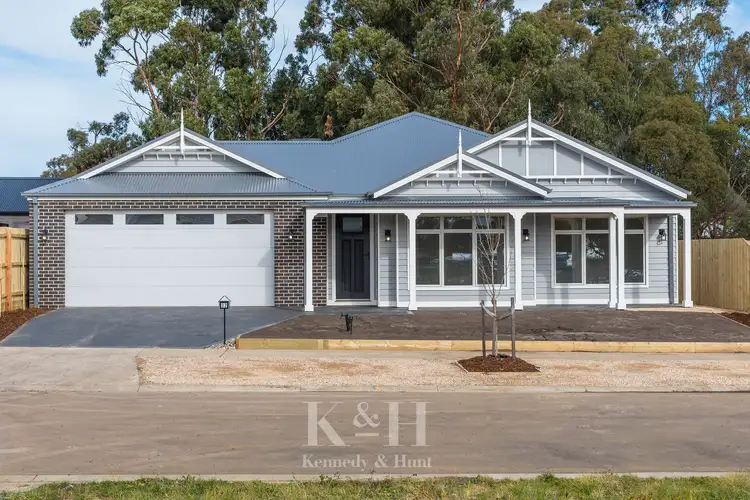 32 McKernan Place, Gisborne VIC 3437