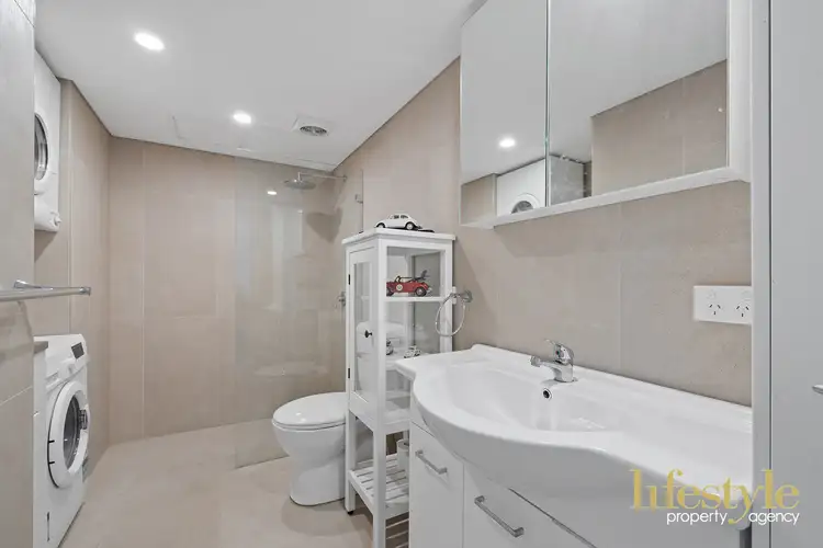 Third view of Homely apartment listing, 200 William Street, Woolloomooloo NSW 2011