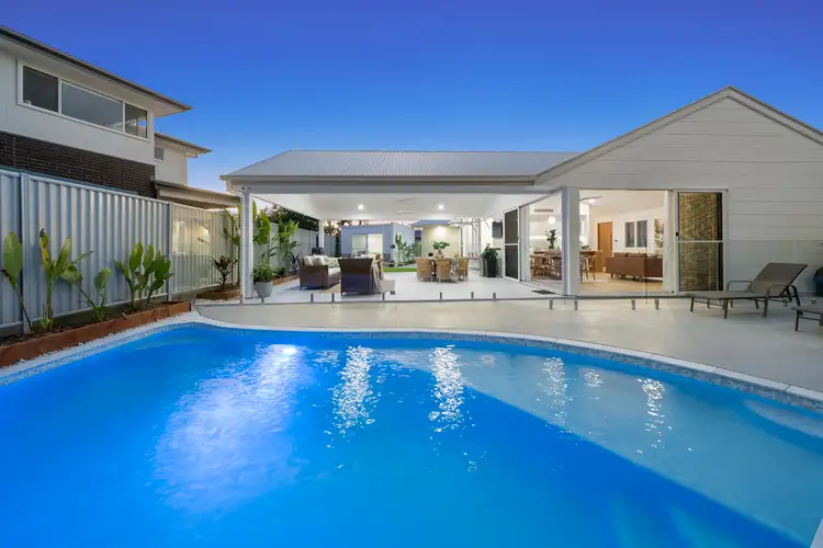 11 Frascati Street, Mermaid Waters QLD 4218