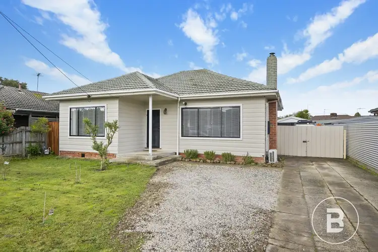 7 Kelvin Avenue, Sebastopol VIC 3356