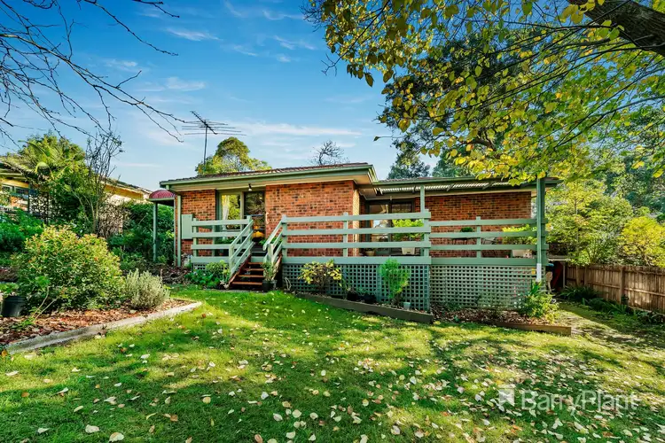 2/74 Mountain View Road, Montmorency VIC 3094