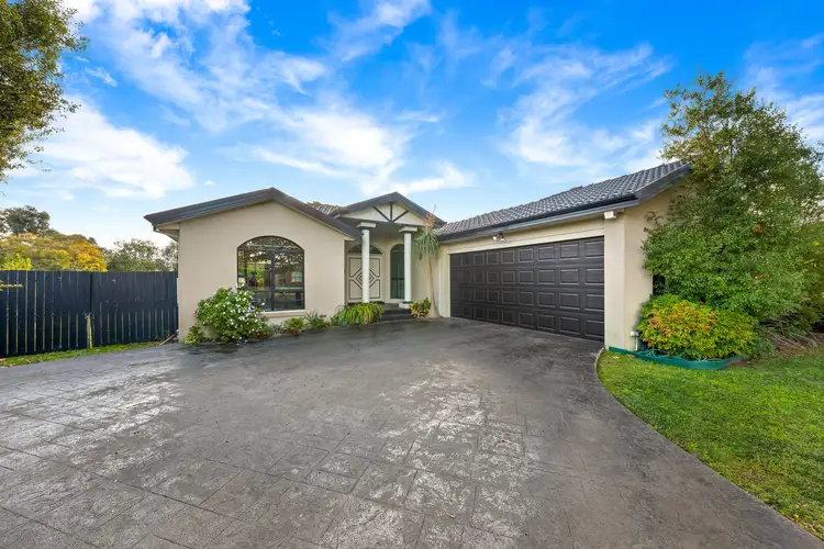 12 Forrest Place, Taylors Lakes VIC 3038