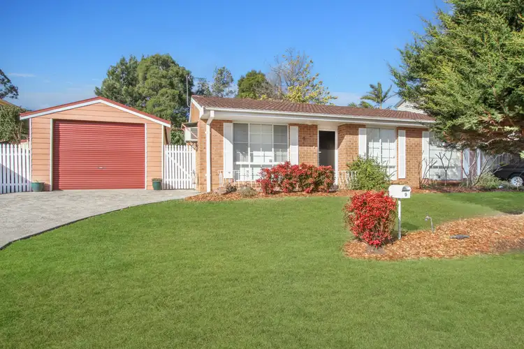 9 Oakhurst Close