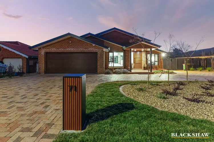 71 Bicentennial Drive, Jerrabomberra NSW 2619