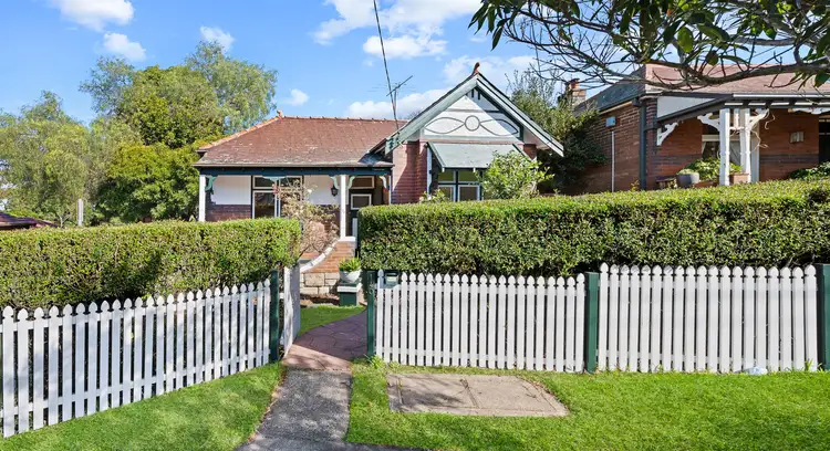 140 Floss Street, Hurlstone Park NSW 2193