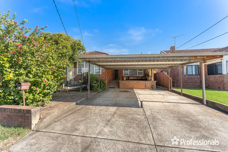 4 Lesley Avenue, Revesby NSW 2212