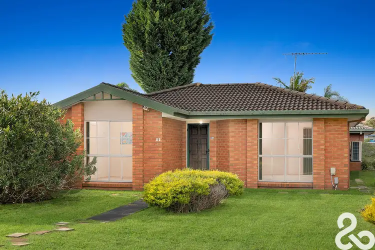 16 Barina Way, Mill Park VIC 3082