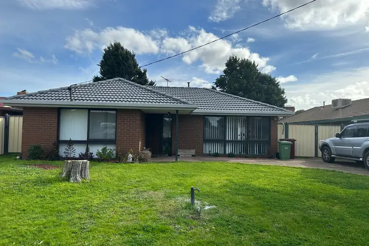 35 Farnborough Avenue, Craigieburn VIC 3064