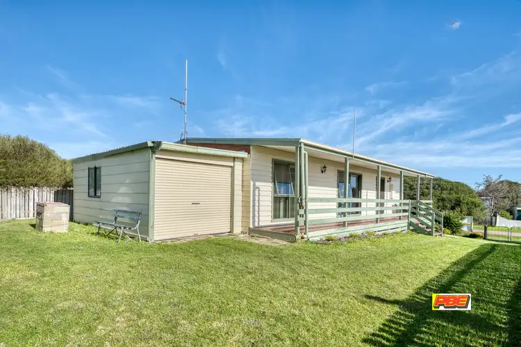 8 Albert Avenue, Venus Bay VIC 3956