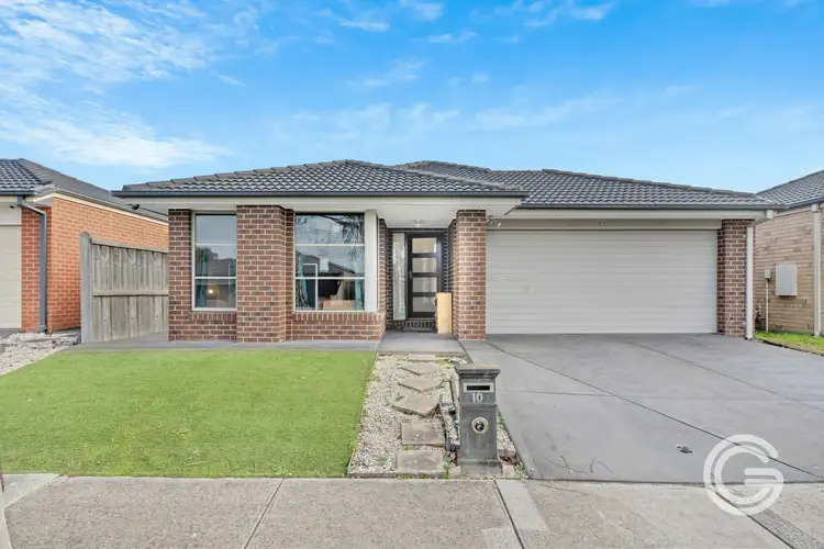 10 Braestar Street, Cranbourne VIC 3977
