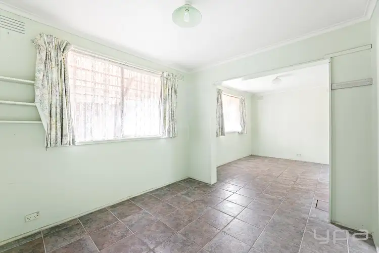 Sixth view of Homely house listing, 27 Parnell Crescent, Gladstone Park VIC 3043