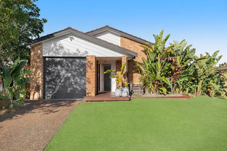 17 Murrumbidgee Crescent, Bateau Bay NSW 2261
